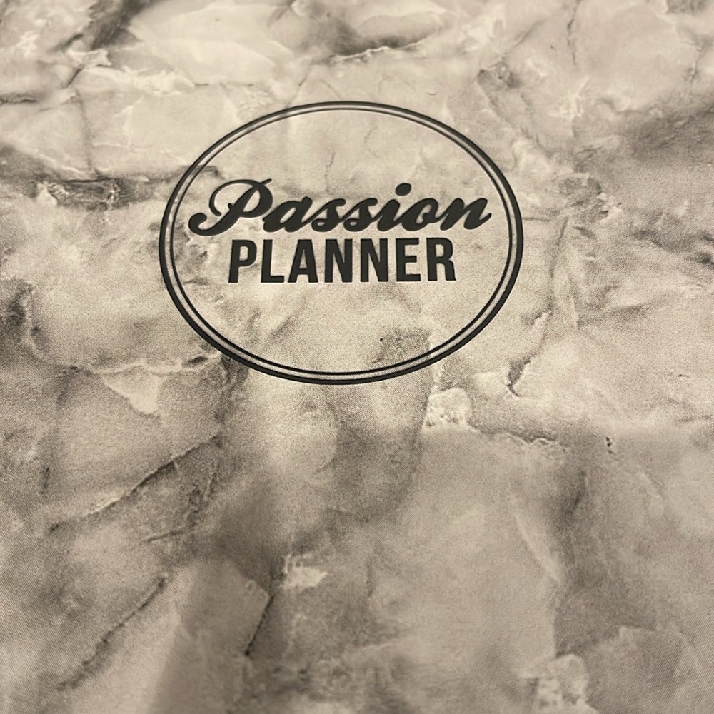 NWT Large Passion Planner Elegant Marble 12-Month Dated Planner Sunday Start